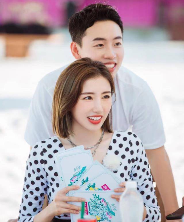 奥运|体操最美女神，退役后嫁奥运五金王，婚后幸福美满，今官宣怀二胎