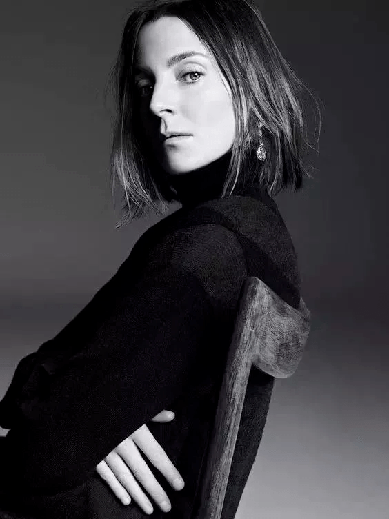 语言|Phoebe Philo：用极简的设计语言来彰显女性独有的魅力。