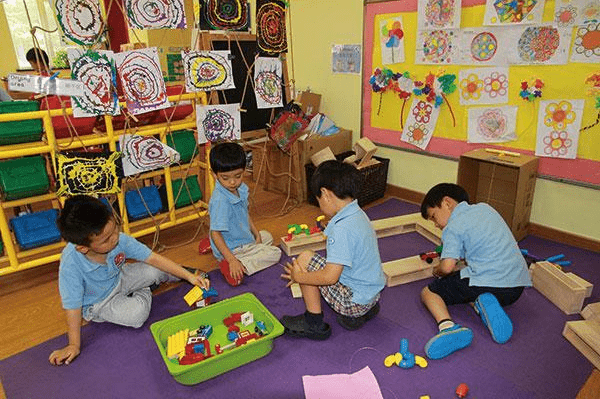 家长|9月份出生的男孩，晚上学一年优势更明显，父母不用“拔苗助长”