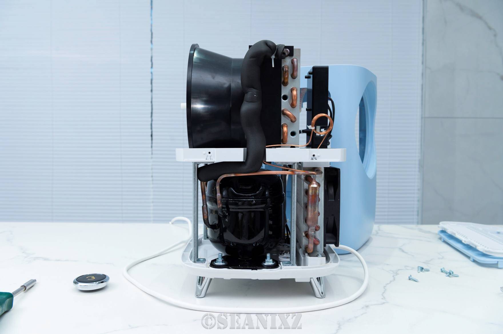 拆开看还真是台逆卡诺循环空调威力台式空调拆机评测