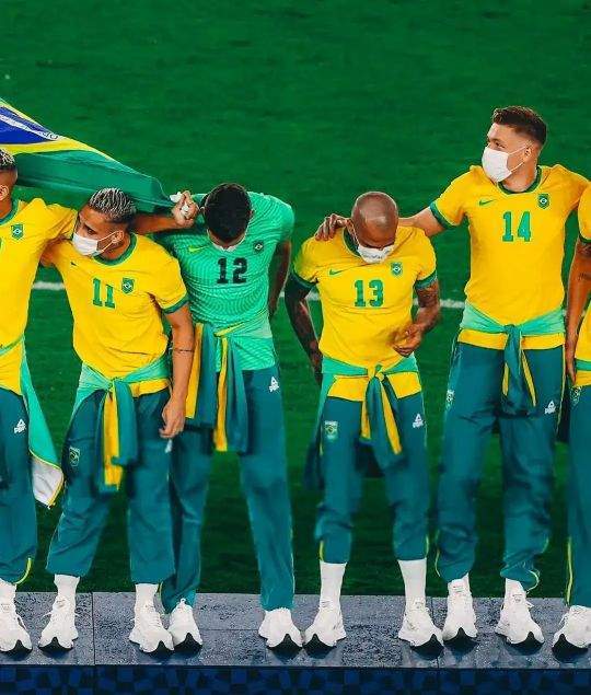 巴西男足队长太傲慢 拒绝就违约一事向匹克道歉 我们不接受强迫 耐克