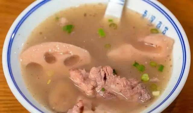 莲藕排骨汤的做法莲藕炖多久 2d882e18ec804a58911af29861487aa3.jpeg