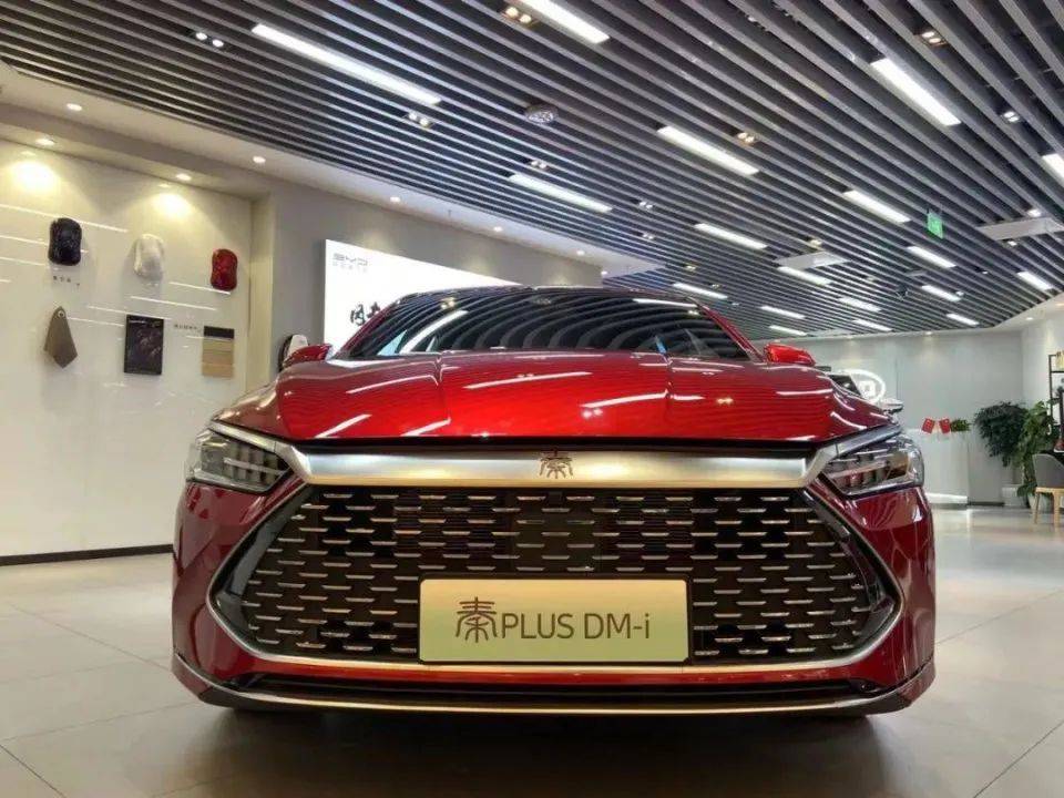 又要排队提车比亚迪f5实车曝光搭载dmi插混系统