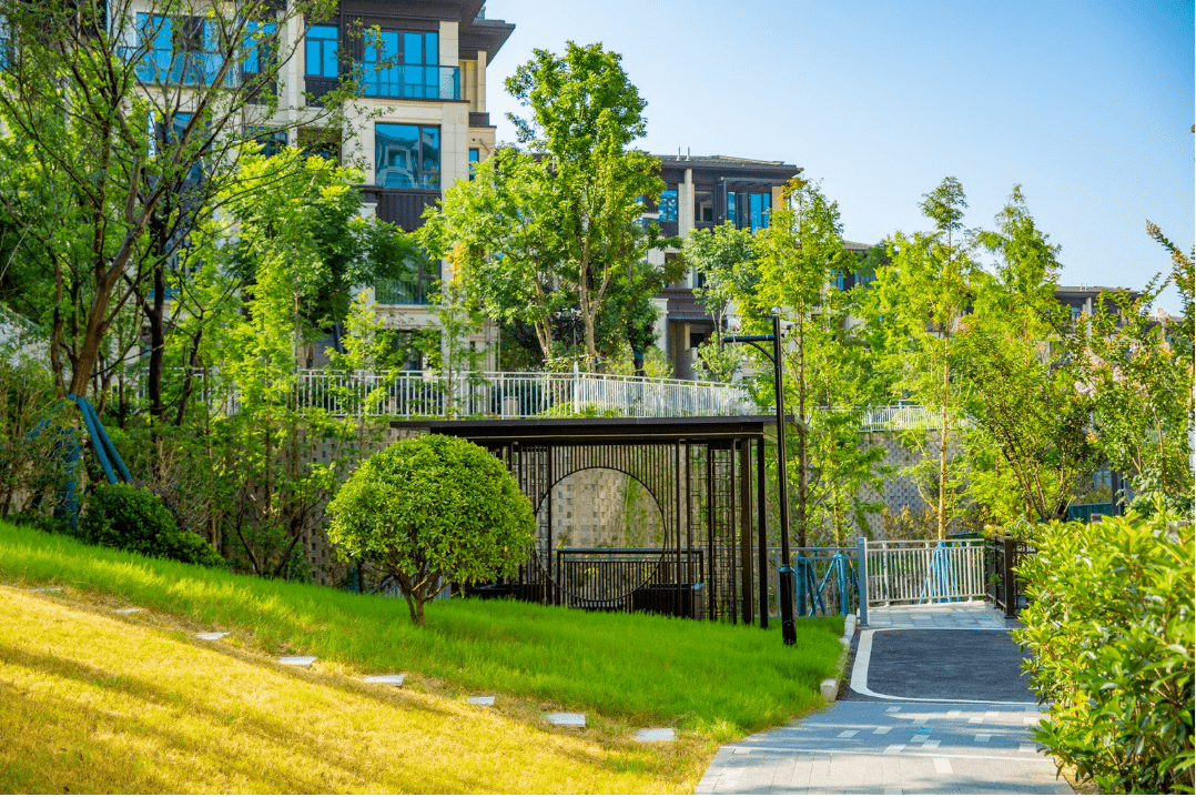 宜昌鸿坤花语墅实景图宜昌鸿坤花语墅实景图宜昌鸿坤花语墅实景图闲散