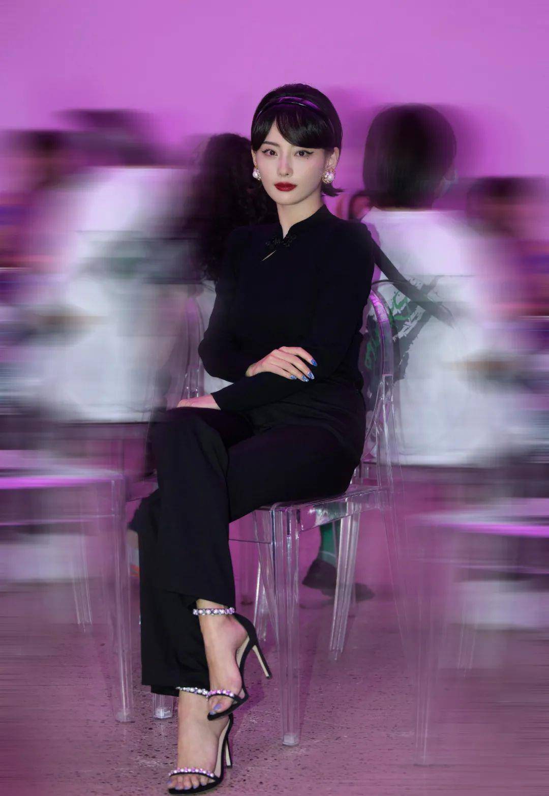 景甜|陶虹景甜的深V造型,真的又美又大胆