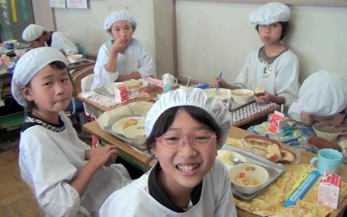 对比中日小学午餐差异一目了然日本孩子体质好不是没理由