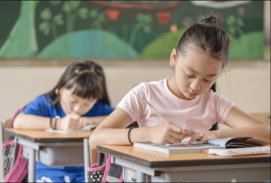 隐患|幼儿园“超前教育”拔苗助长成隐患，二年级开始爆发，家长别不信