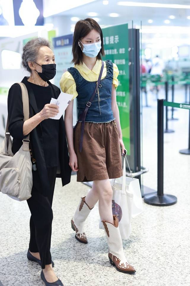 面料|刘诗诗“奶奶”才叫美韵犹存，83岁穿得华丽大气，优雅是装不出的