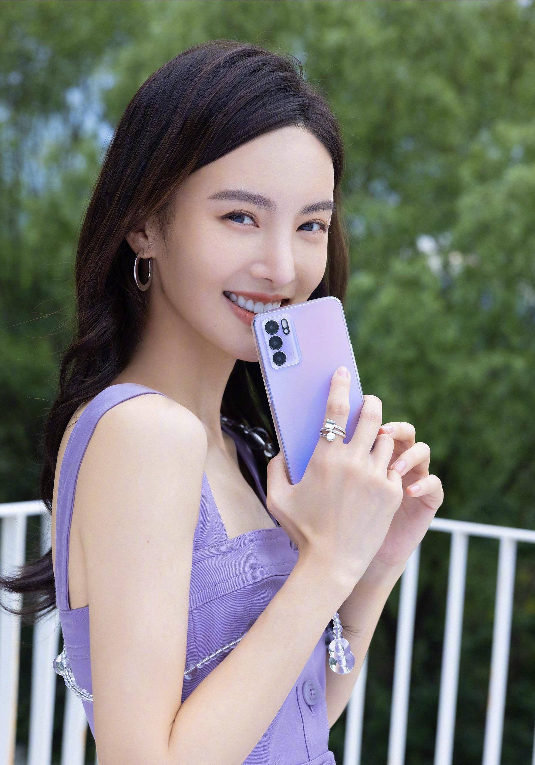 仙女|金晨官宣加盟《舞蹈生》，花絮中一身桃粉色仙女纱裙，柔美动人