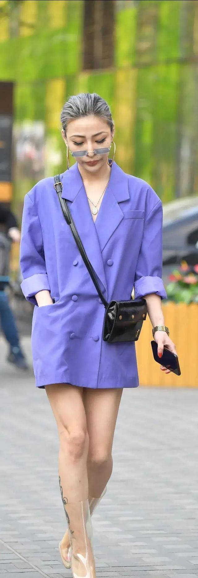 整体|高贵典雅的连衣裙穿搭整体感非常优雅，展示傲娇的体态，清澈甜美