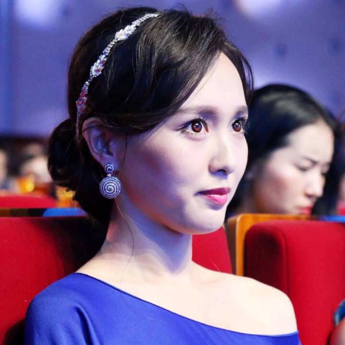 金萱奖打脸多少电视节?不向流量妥协,杨紫是唯一入围的90后演员