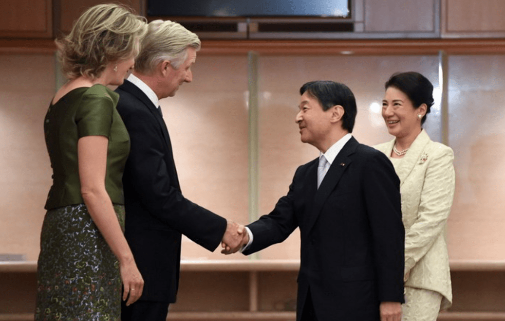 2年前五国王后同框比美西班牙王后竟输了荷兰王后造型最迷人