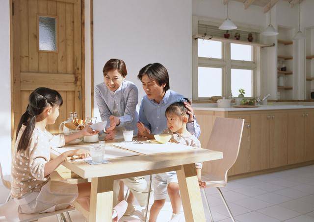 关系|二胎家庭哪些话最伤人？问卷排名前十的这十句话，每一个都很扎心