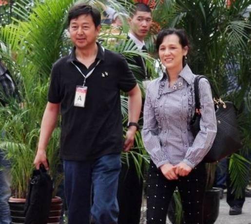 李建群才艺双全,和不婚导演同居27年,无儿无女疾病缠身_陈家林