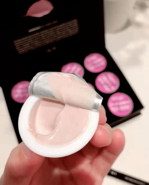 症状|抗颈纹面膜有用吗 蔓索粉泥教你正确打开颈膜使用新姿势