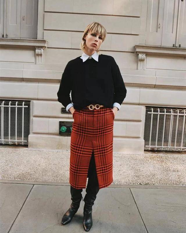 东方|邓文迪晒泳装照为女儿庆生！格俏皮长得像老爸，二女儿是东方美人