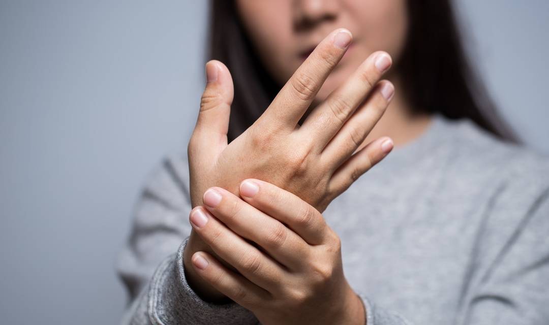 治疗|糖尿病患者如果不戒酒、不忌口、不规律吃药，会有什么后果？