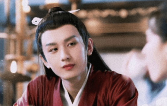 男星|古装红衣美男，龚俊、杨洋、肖战等男星，谁是你心头的朱砂痣？