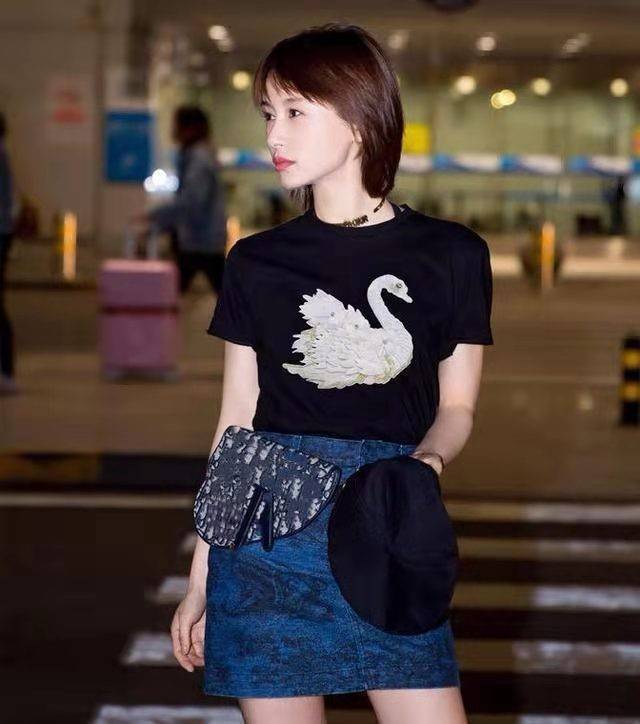 小个子|又被王子文惊艳到了，衬衫都能穿出新花样，这时尚感一般人想不到
