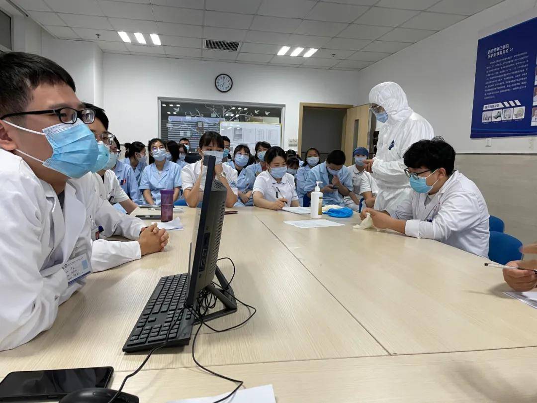 防控|疫情防控｜严阵以待 死守控感大门