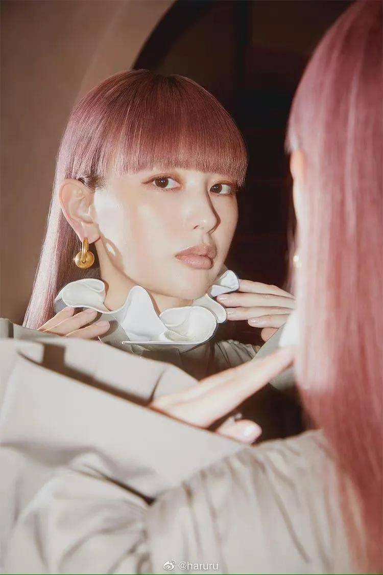 铃木惠|日本女星铃木惠美最新杂志美图！雪肤玉貌太性感靓丽
