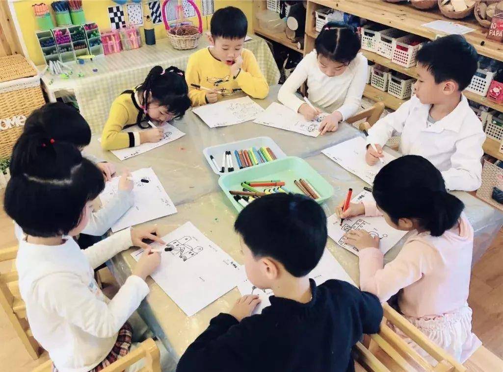 因为|郭晶晶儿子学费曝光，一年光学费十几万，网友：可望而不可及