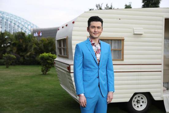 合体|巴蒂米澜团单定制，解读为什么需要定制服装