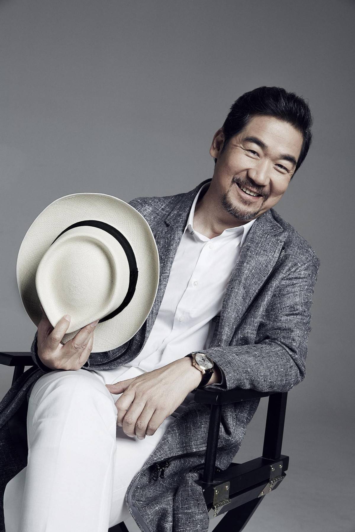 原创张国立27岁靠前妻翻身33岁二婚59岁多年艺德被儿子毁于一旦