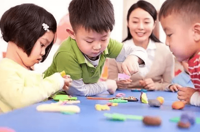 因为|孩子平时行为拖沓，只是因为“不想做”吗？家长需从正确方向引导