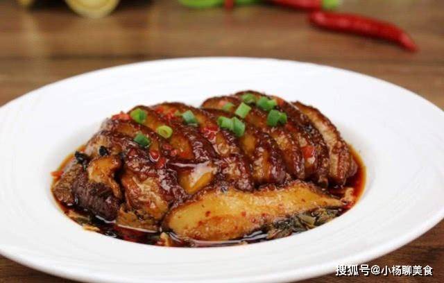 因为|教你自己在家做扣肉，这样做扣肉更入味，肥而不腻，吃起来更香