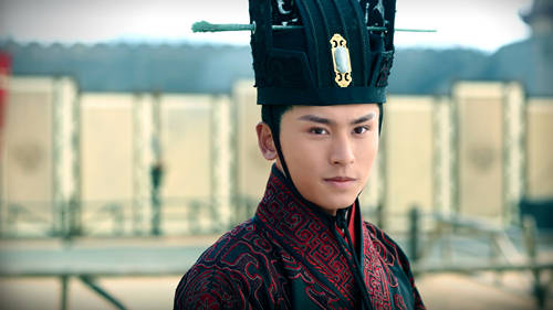 读最多的书,做最无知的行为,娱乐圈小鲜肉的"读书人设"倒塌了_张哲瀚