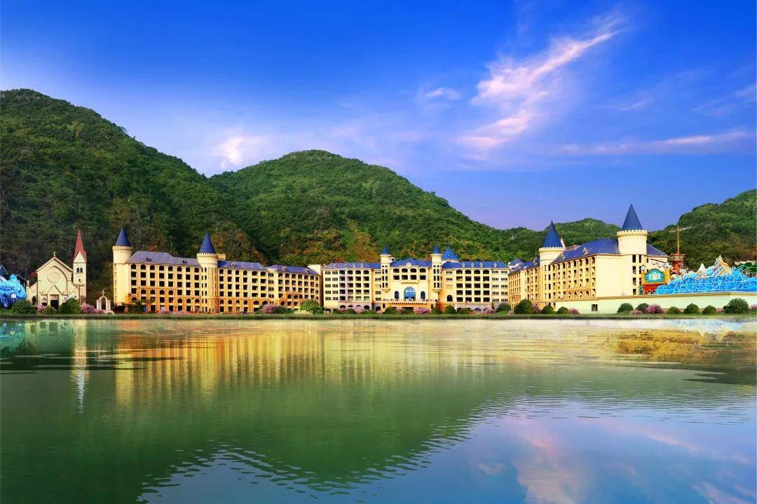 2021英德奥园心花小镇四合院徽派别墅120万起户型价格售楼处电话官网