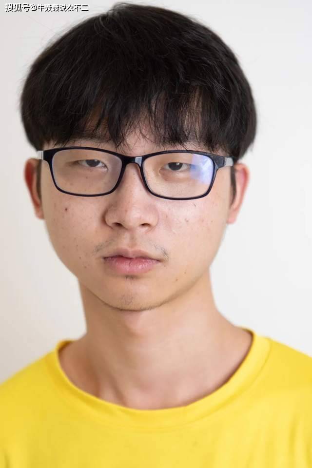 眼睛|真人改造：日常T恤短裤随便穿的男生，这份约会穿搭改造，拯救还是单身的他