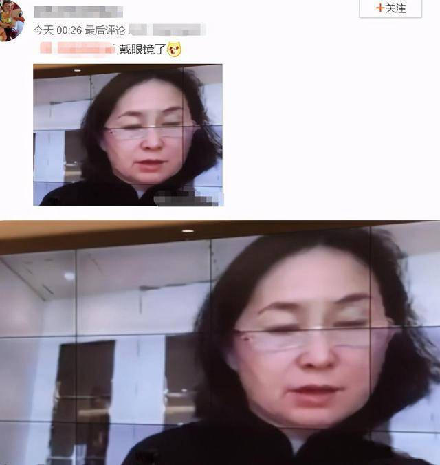 宠物|58岁何超琼居家照首曝光，一身素衣抱着宠物，像含饴弄孙的大妈