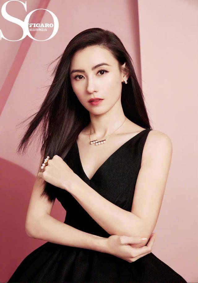 身材|41岁张柏芝粉嫩大片曝光！条纹金裙尽显九头身身材，神颜更是无敌