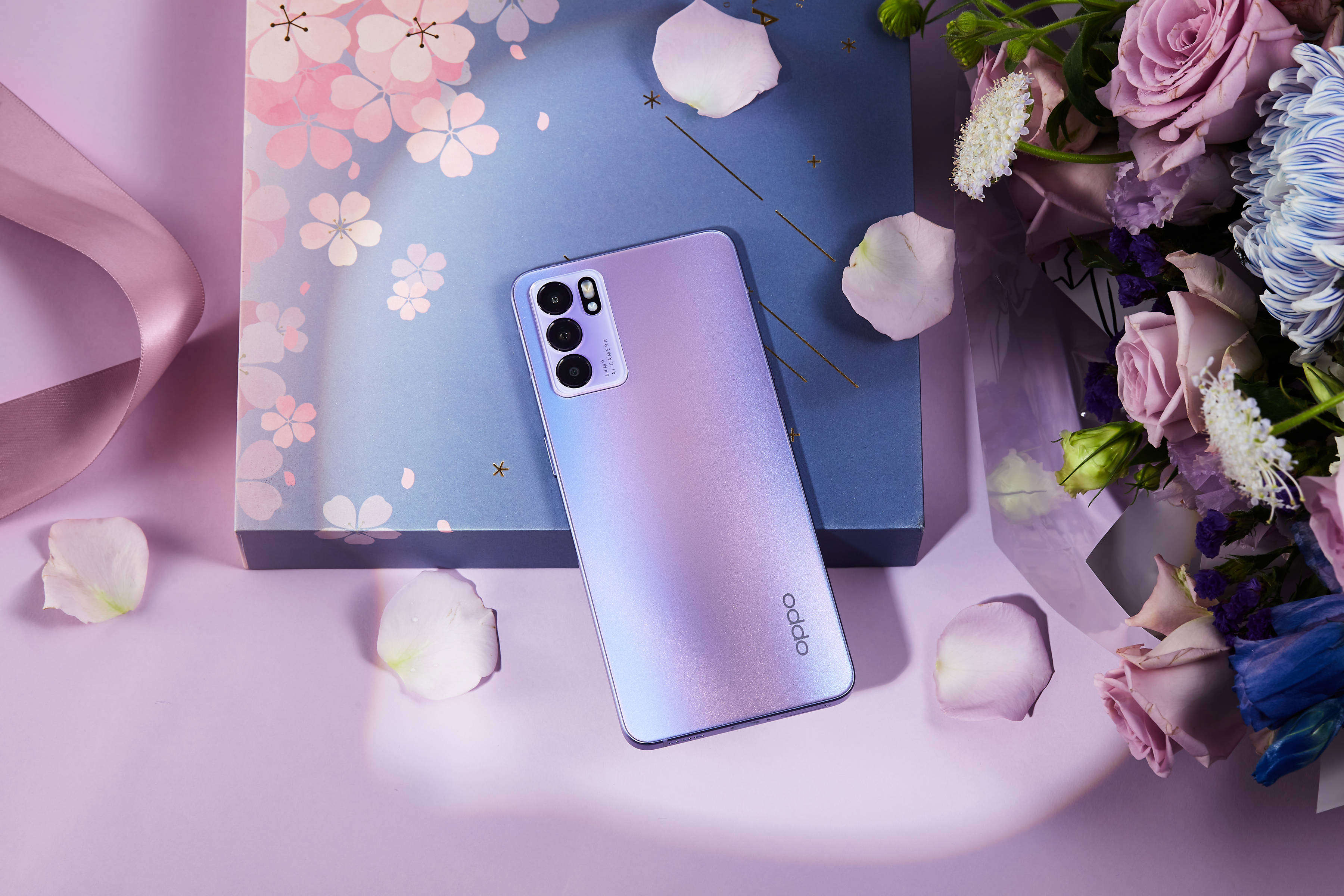 七夕礼物如何摆脱"直男癌"?百搭单品oppo reno6星黛紫了解一下