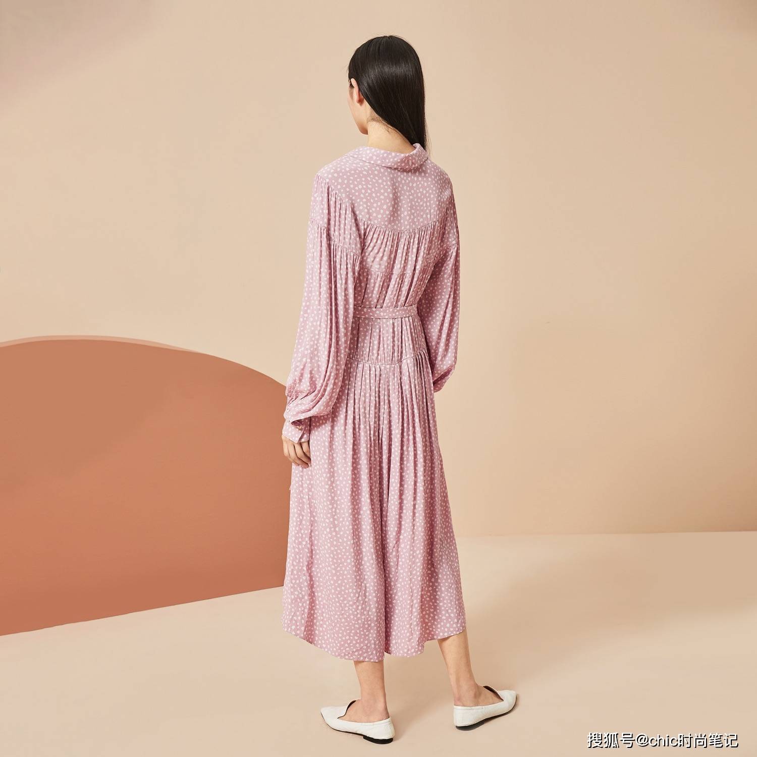 职场|七夕节，不如送女朋友一件OVV吧，精致又好看