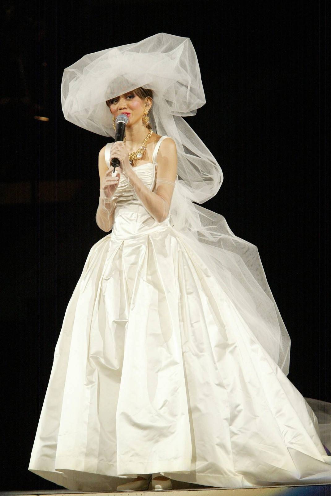 梅艳芳为他七赴日本,张国荣却大骂他是渣男,他到底有何魅力?_近藤真彦