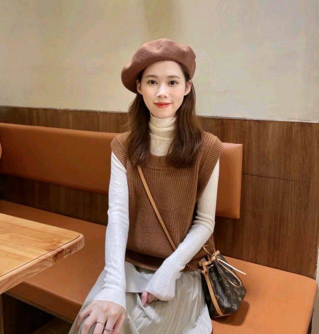 服装|早秋怎么穿搭才能展示温柔气质？只要挑对了服装，轻松呈现女人味