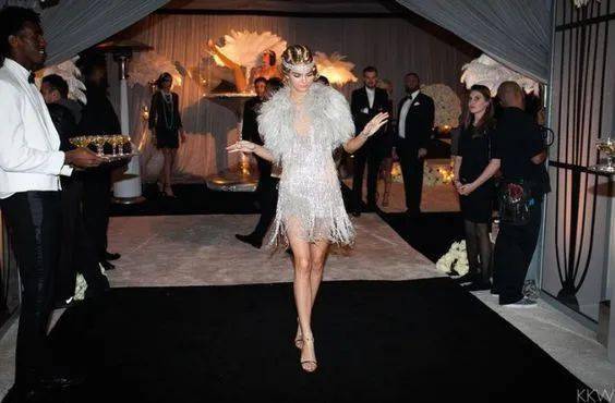 亮片|这条裙子，从盛夏美到早秋