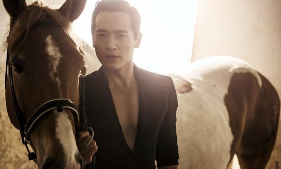 衣品和|高云翔带女儿在董璇餐厅相见!穿衣低调,小酒窝在爸爸怀中显生分