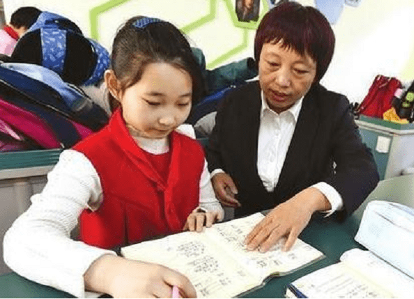 家长|中小学又迎来新规定，孩子们听后愁眉苦脸，家长却拍手叫好