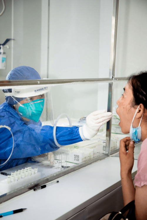 人员|西安国际医学中心整形医院色素痣诊疗中心杨国辉丨关注痣的变化