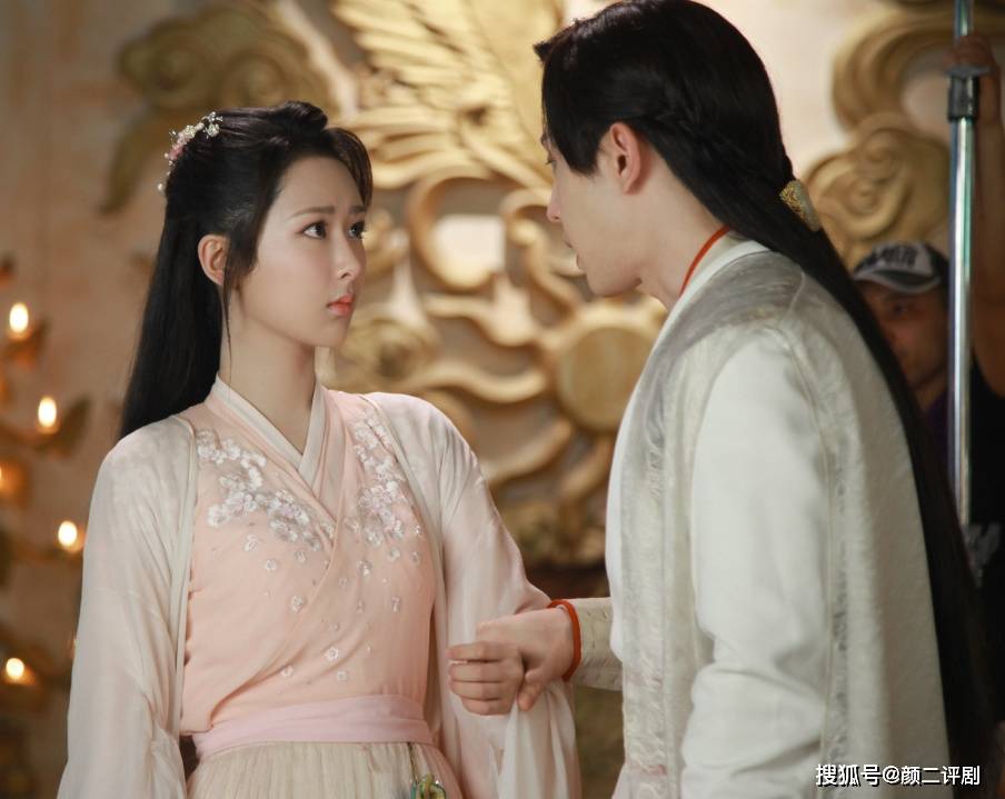 压制|《香蜜沉沉烬如霜》10：锦觅的情劫，本就是避无可避的