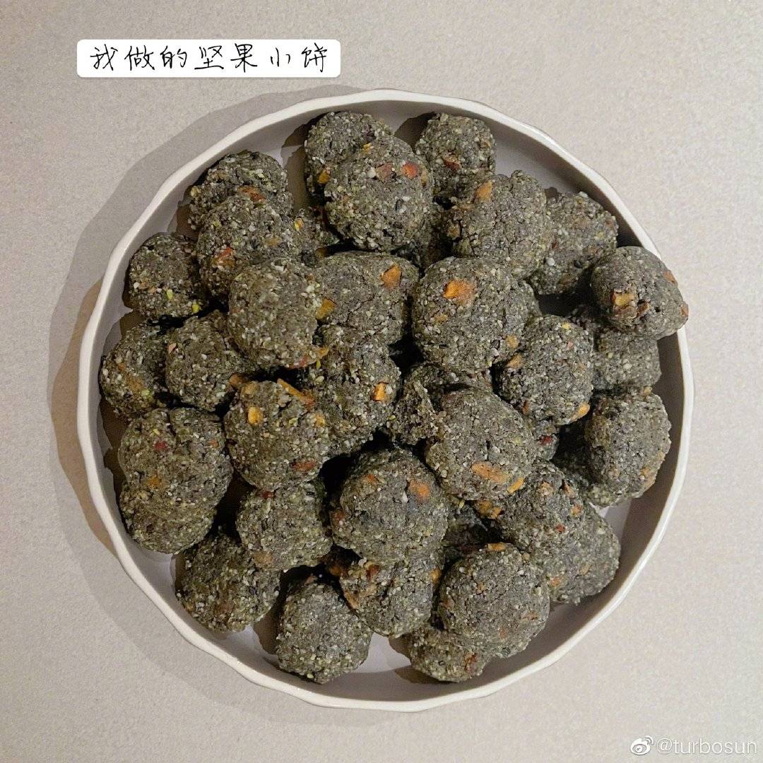 孫儷的生活日記火了，泡茶做飯畫畫錄歌，網友：越優秀的人越自律 熱愛美食 第5张