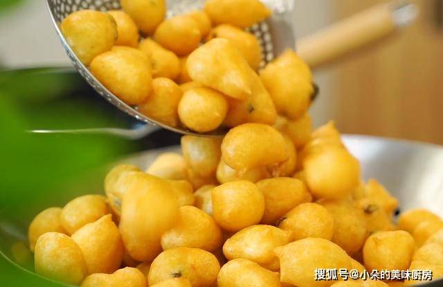 做法|2个鸡蛋，一碗面，做最好吃的早餐，外脆里香，比油条简单还好吃
