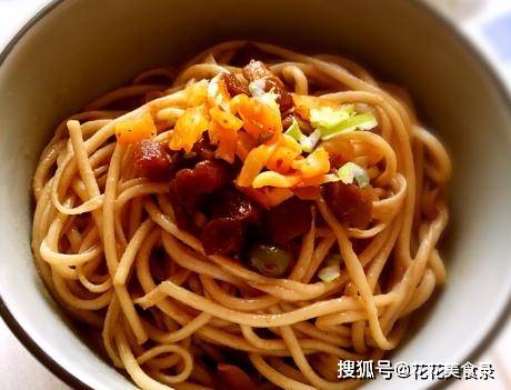 做法|武汉热干面，别只会加芝麻酱，多加1样蒜汁，爽滑劲道酱汁香浓