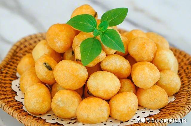 做法|2个鸡蛋，一碗面，做最好吃的早餐，外脆里香，比油条简单还好吃
