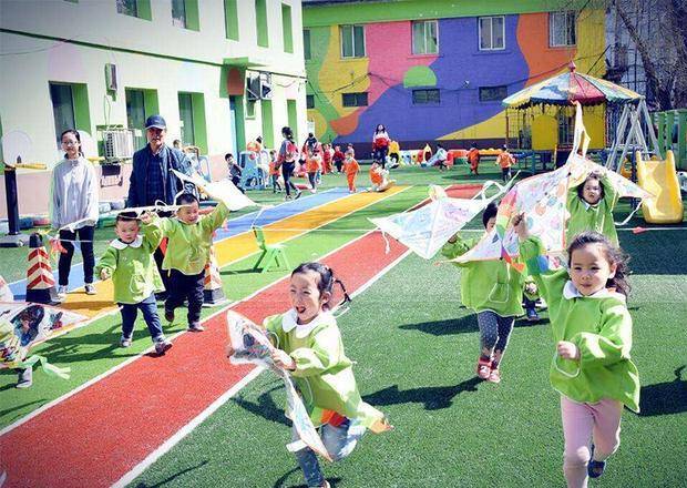 活动|幼儿园做饭亲子活动，百家宴成了鸡蛋宴，家长：没意思