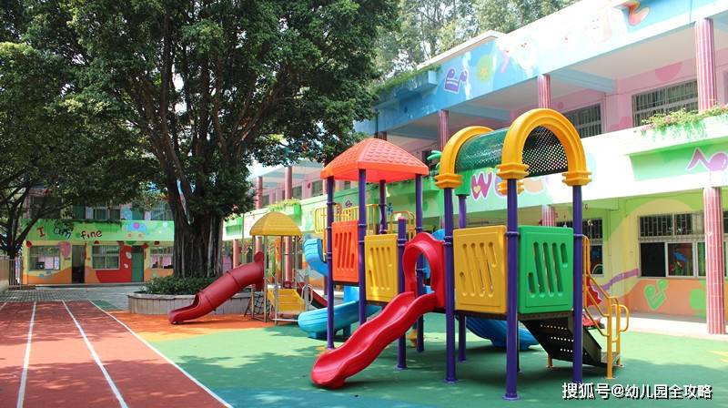 阳光更|幼儿园老师月薪两千多，拿什么在坚持？除了周末寒暑假，还有三点